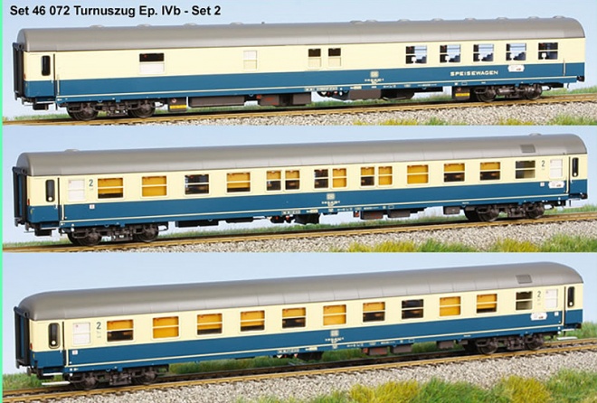 Set of 3 Passenger cars DB Touristik. Set #2<br /><a href='images/pictures/LS_Models/46072.jpg' target='_blank'>Full size image</a>
